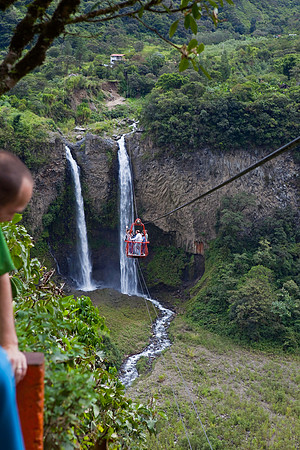Cable car - 500m across the gorge
